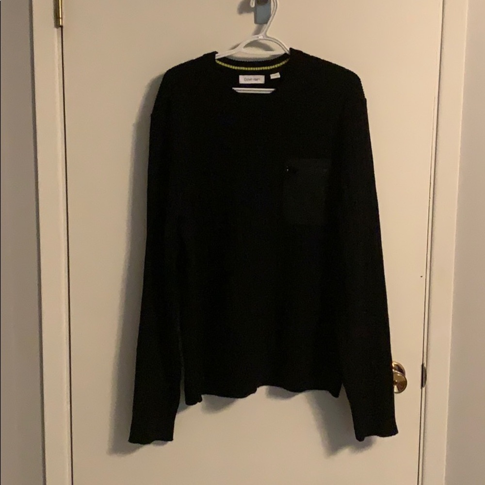 Men’s black sweater